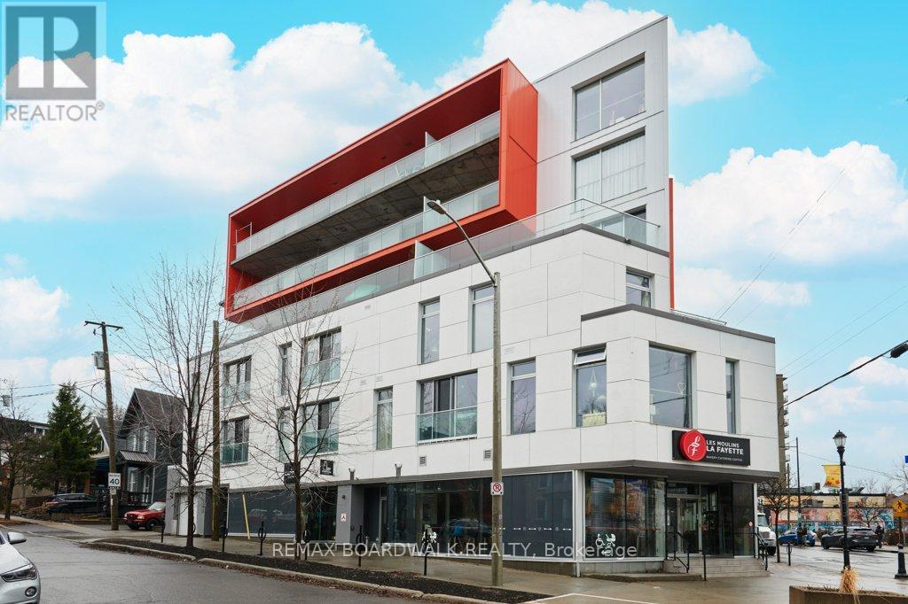 402 - 1000 Wellington St Street W