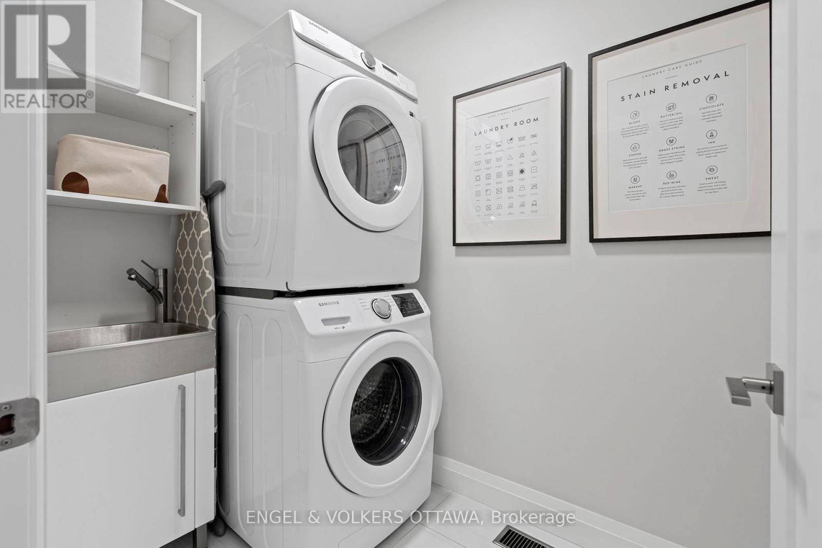 263 Dovercourt Avenue