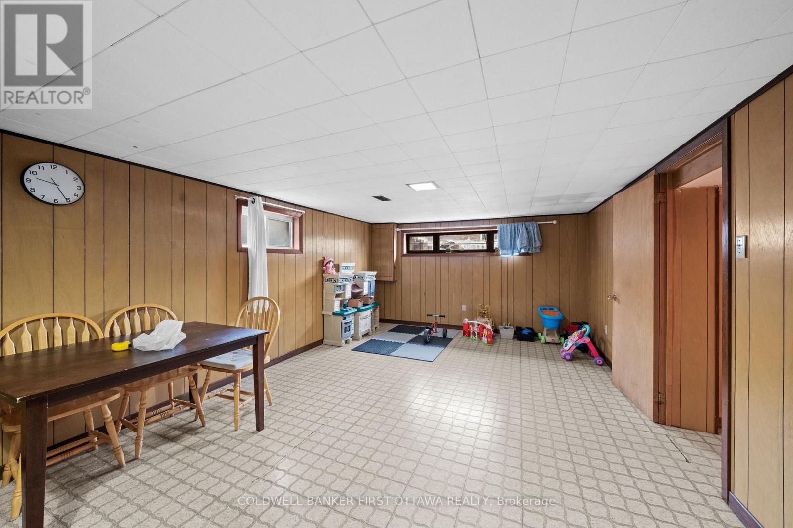 2066 Saunderson Drive