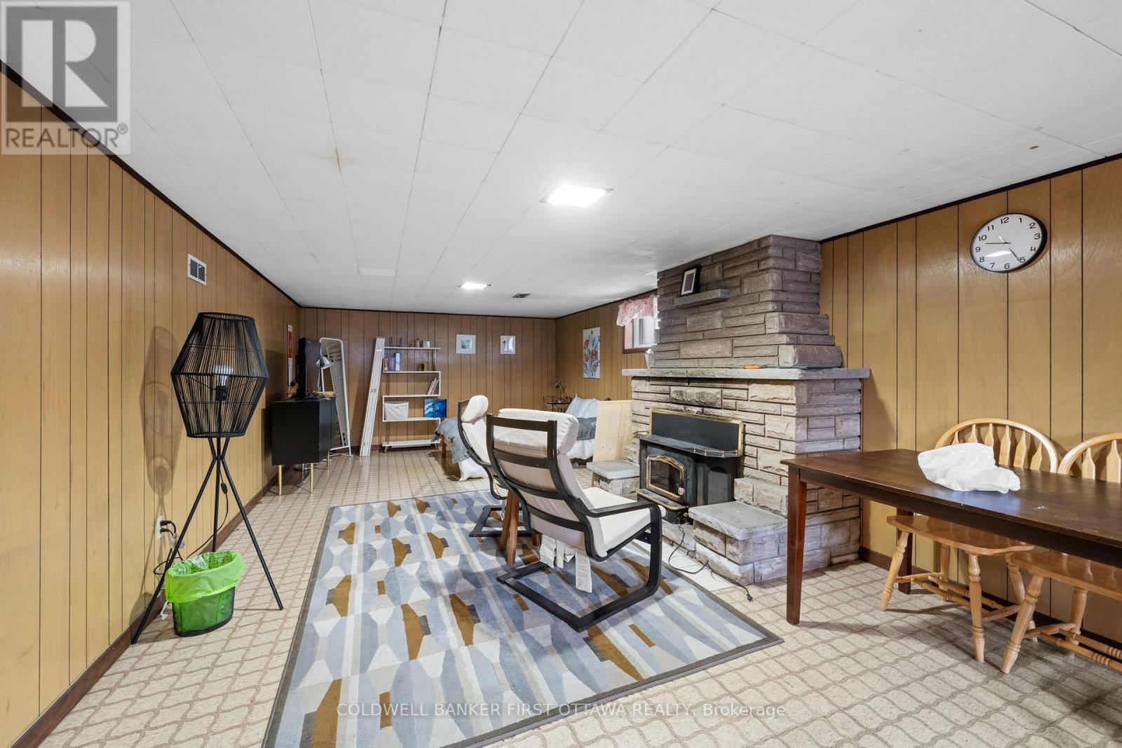 2066 Saunderson Drive