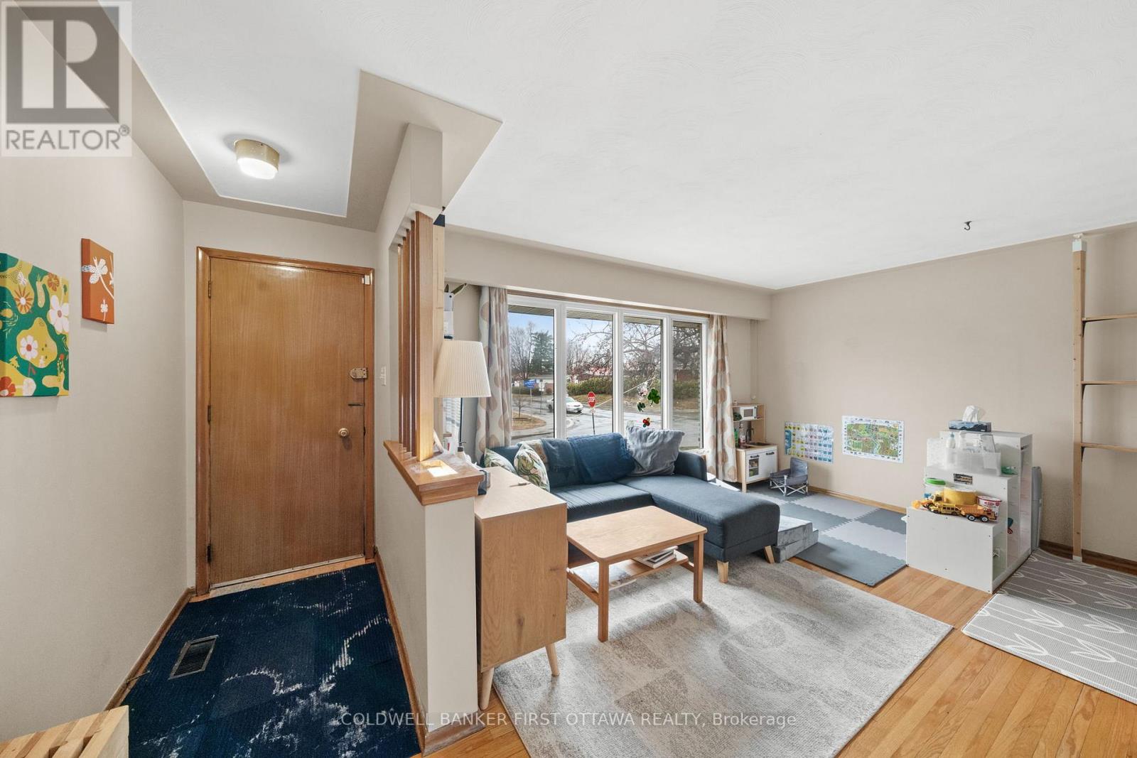 2066 Saunderson Drive