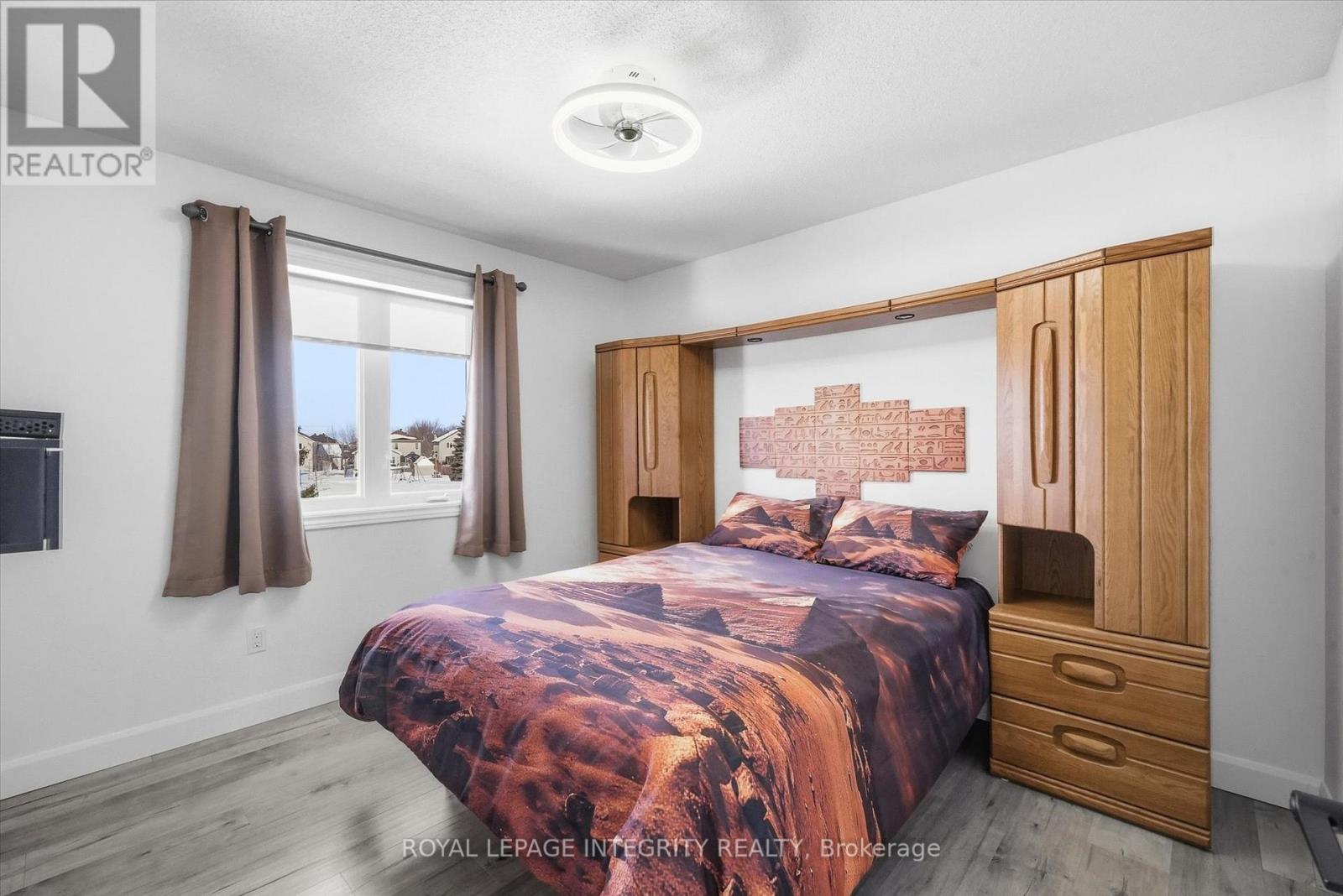 36 Frontenac Boulevard