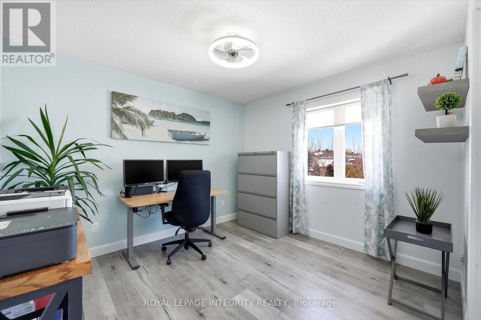 36 Frontenac Boulevard