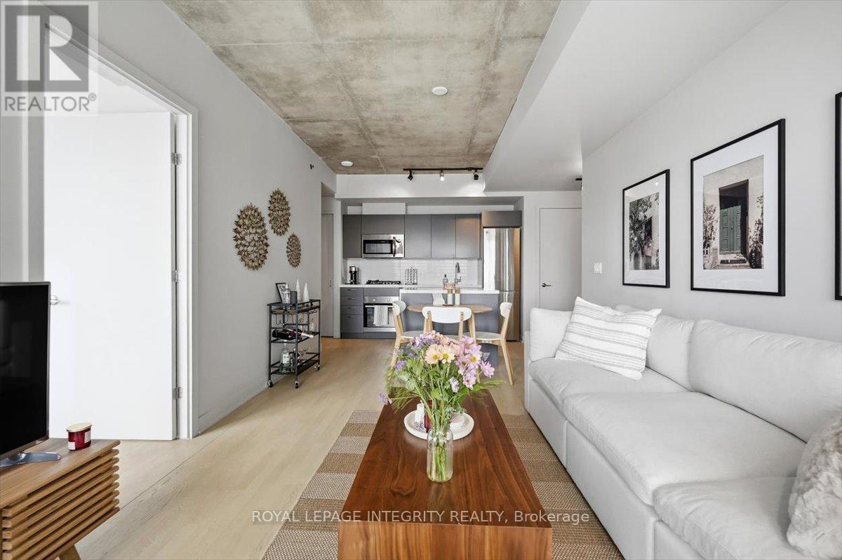 602 - 203 Catherine Street