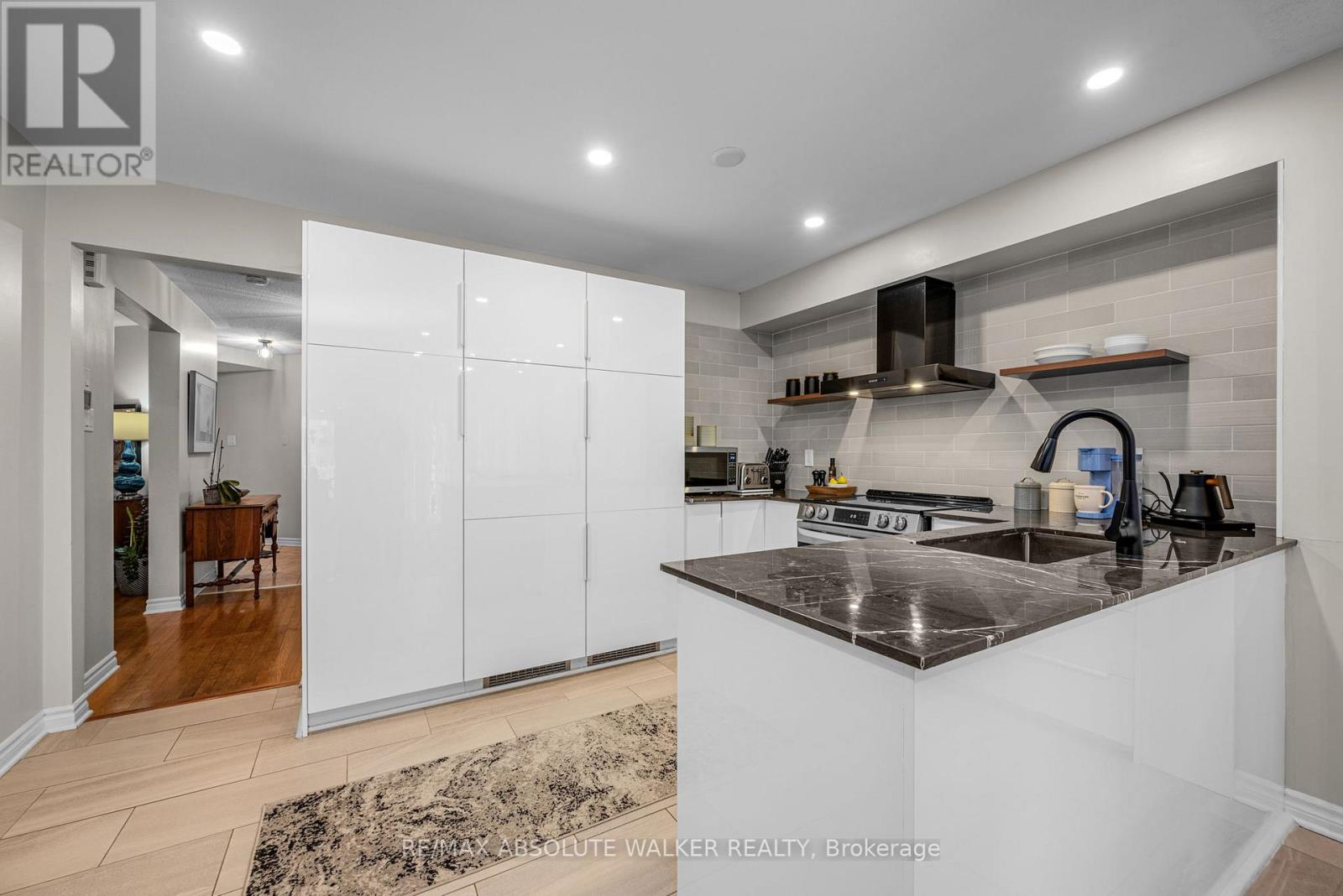 1641 Frenette Street