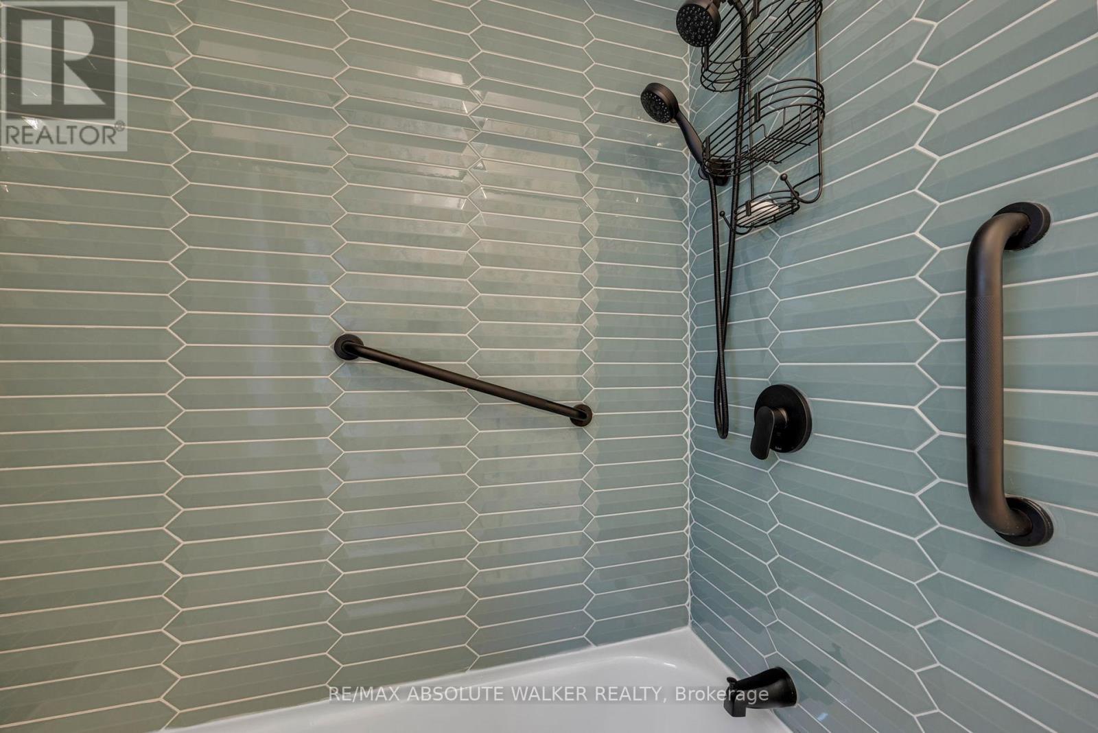 1641 Frenette Street