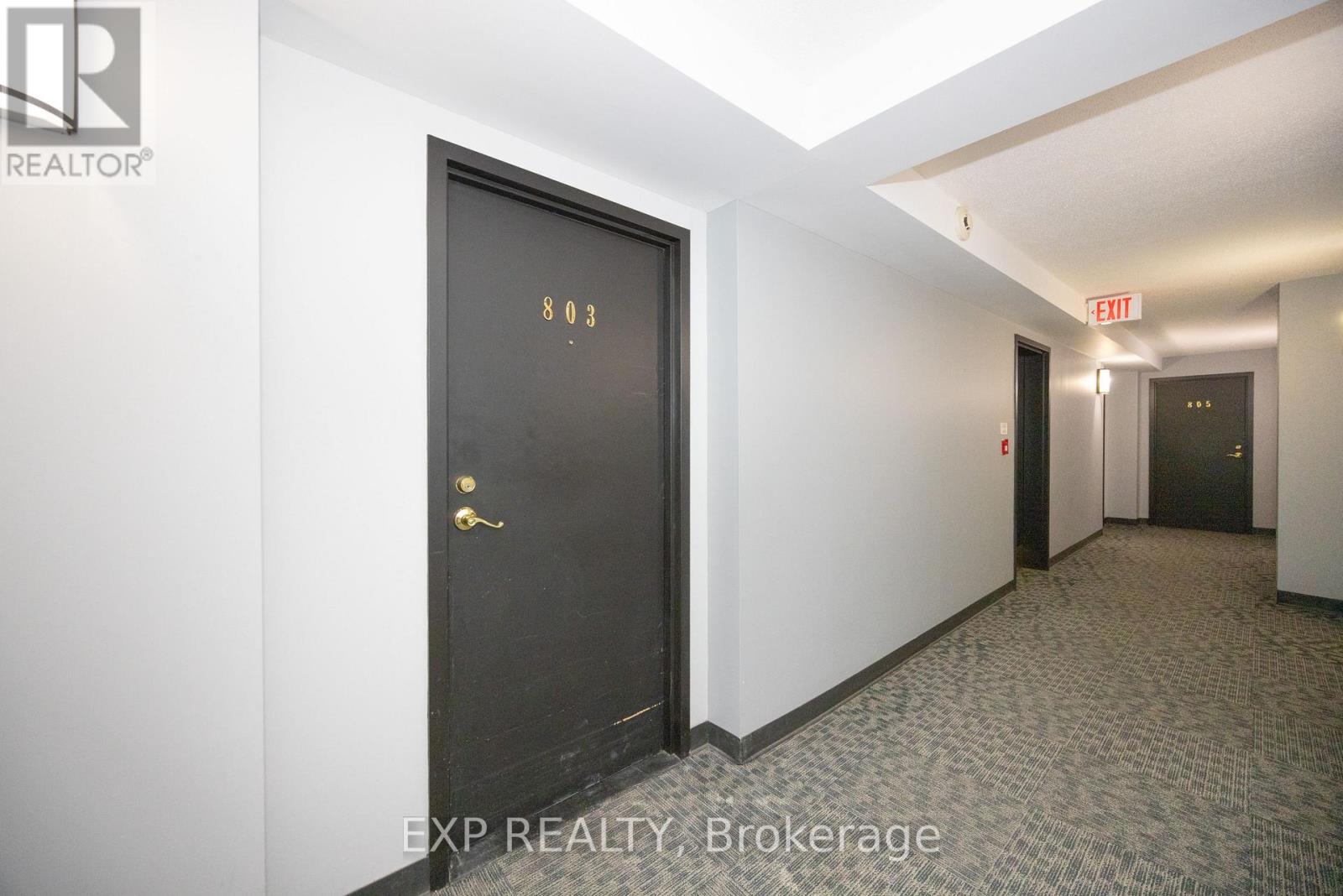 803 - 429 Somerset Street W