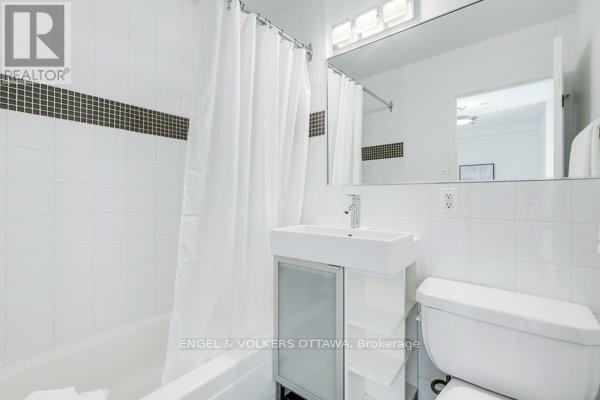 216 - 12 Corkstown Road