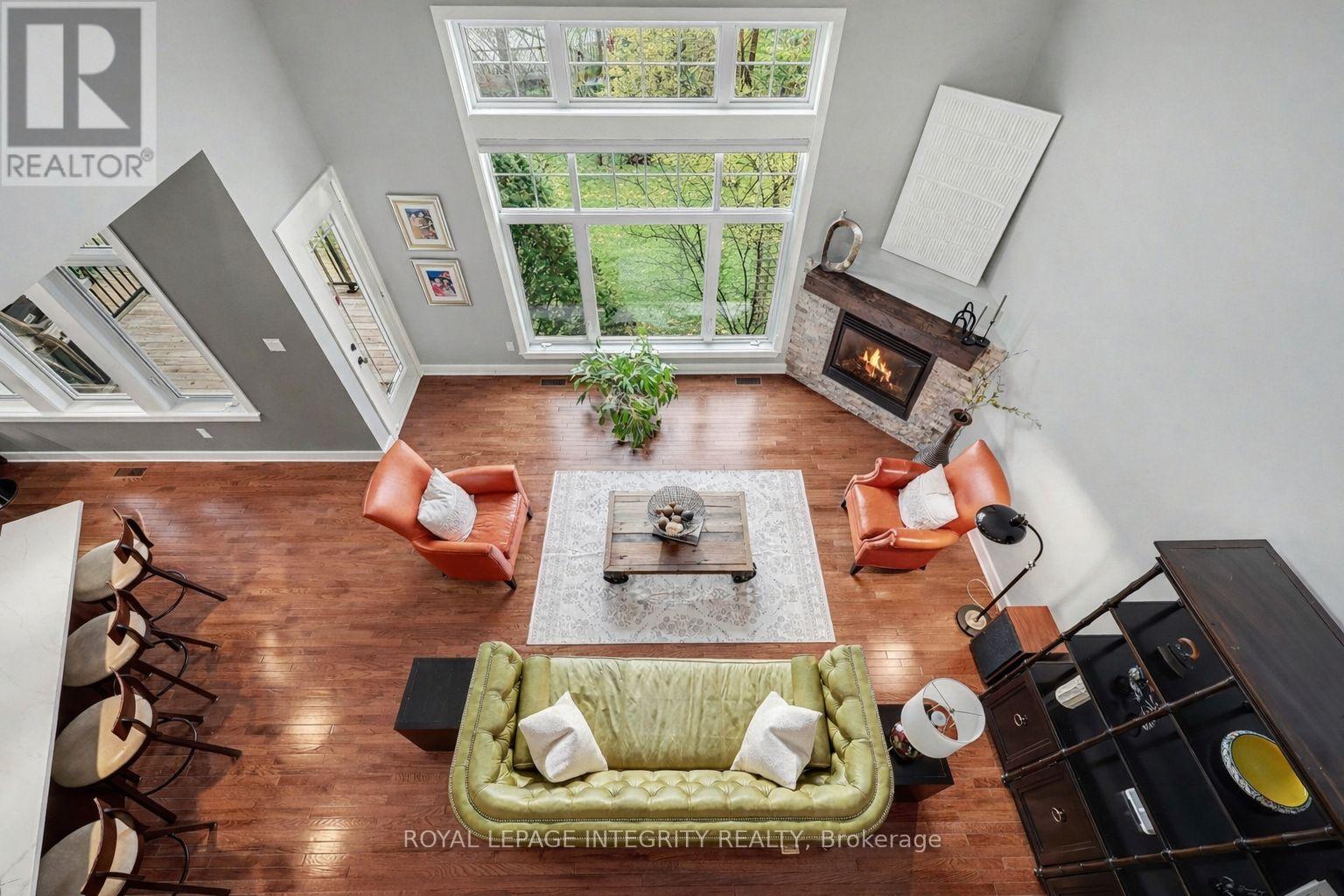 15 Marsh Sparrow Private