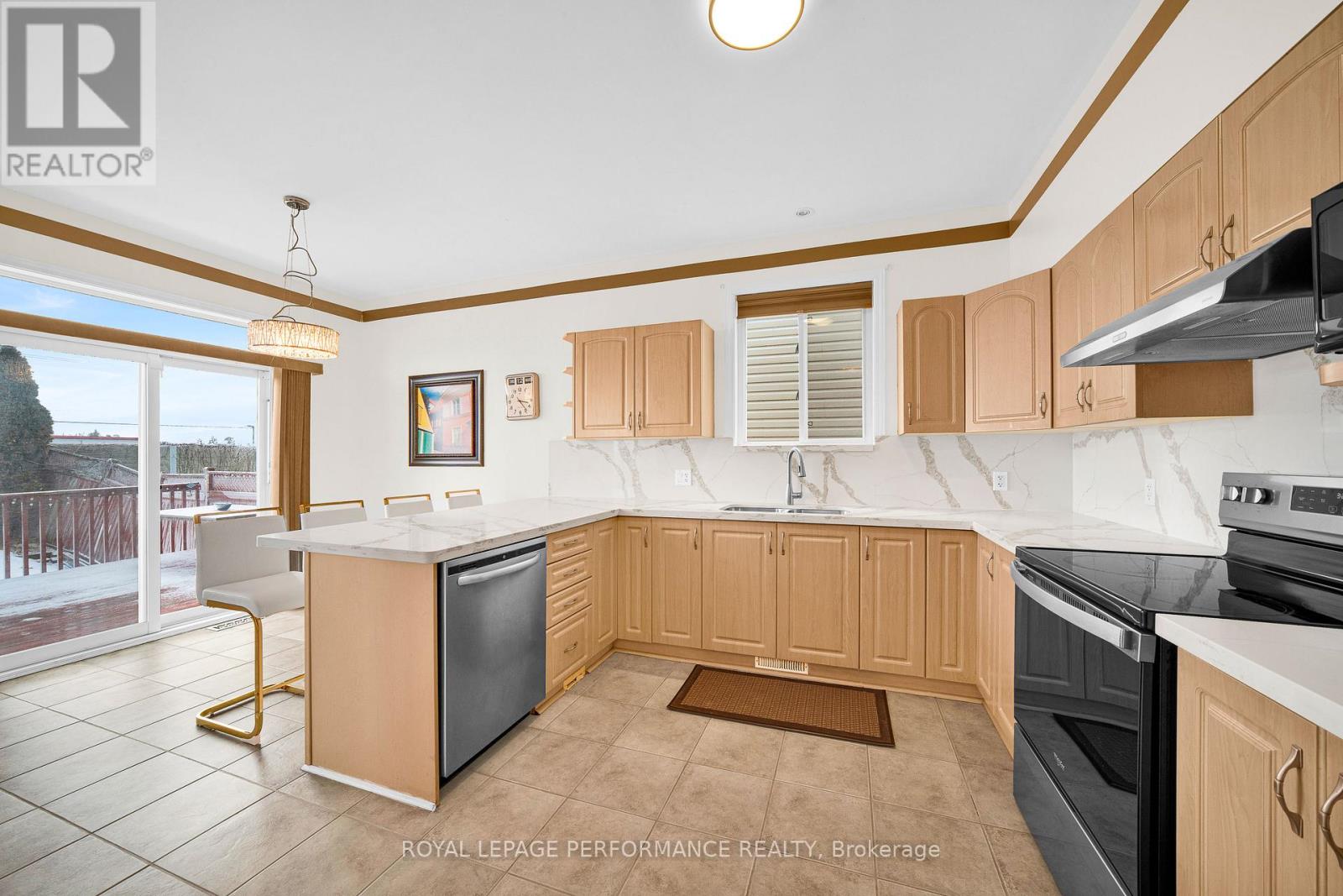 292 Rustic Hills Crescent