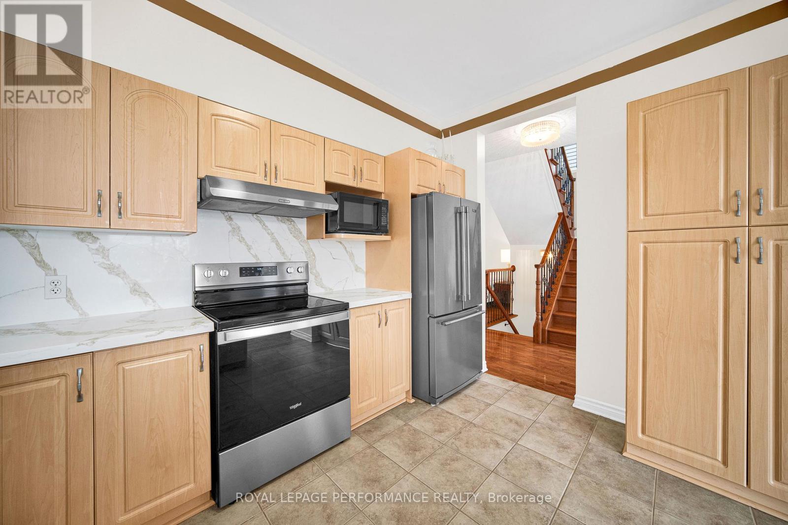 292 Rustic Hills Crescent