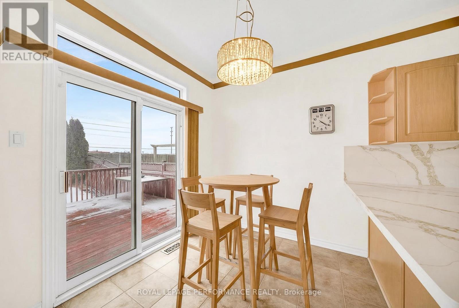 292 Rustic Hills Crescent