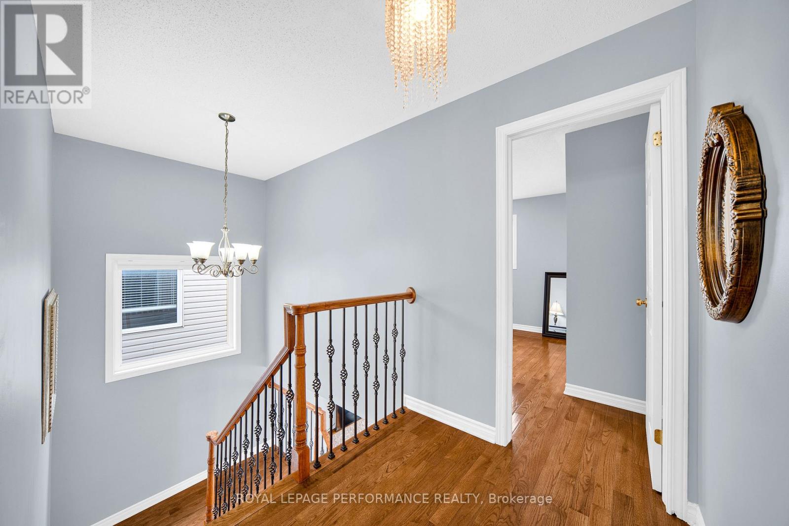 292 Rustic Hills Crescent