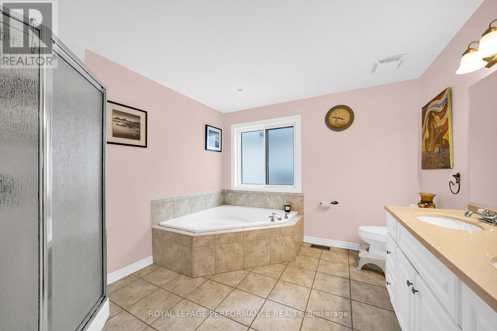 292 Rustic Hills Crescent