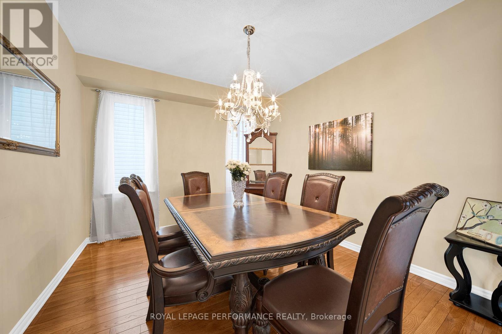 292 Rustic Hills Crescent