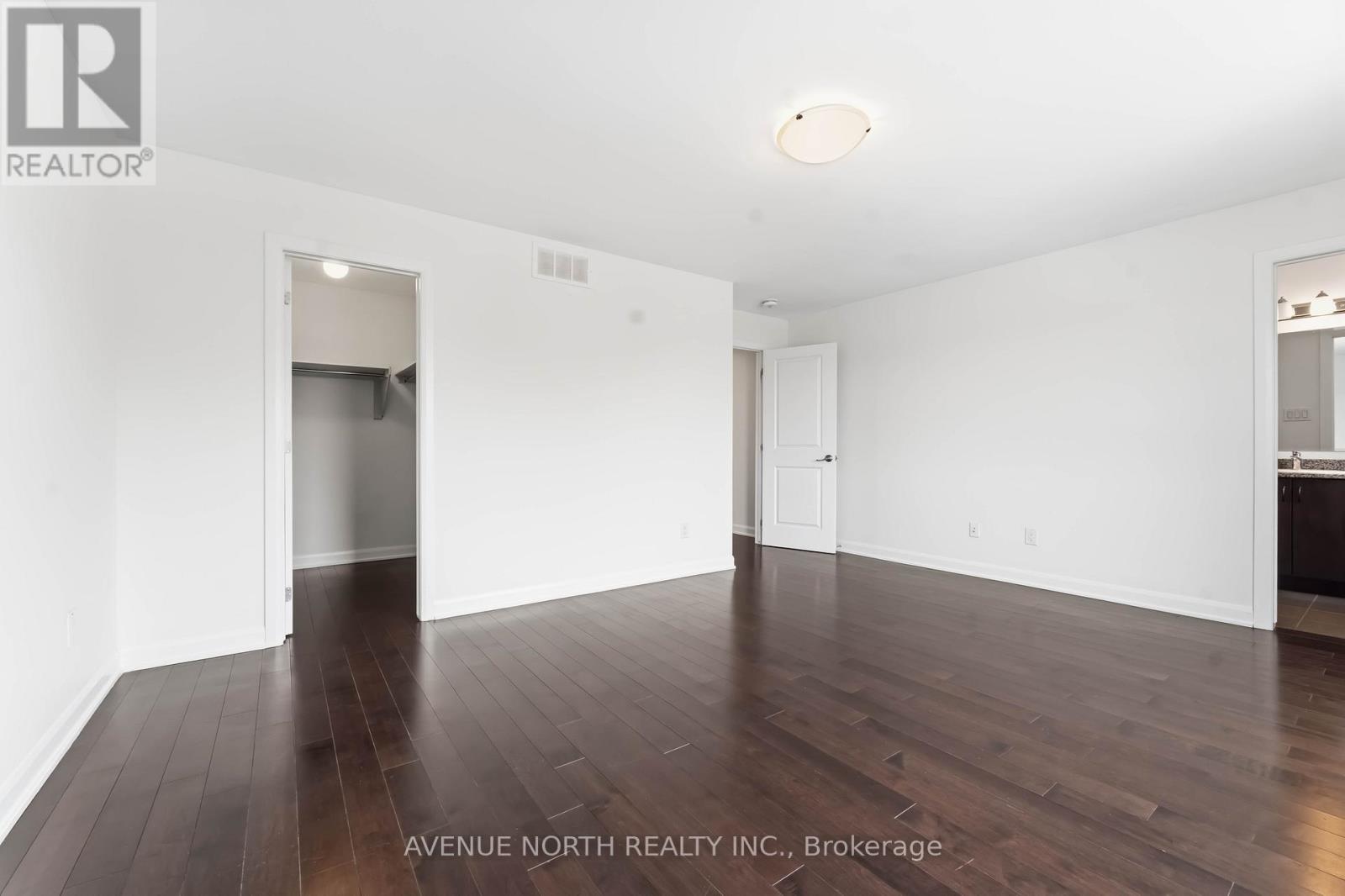 2082 Caltra Crescent