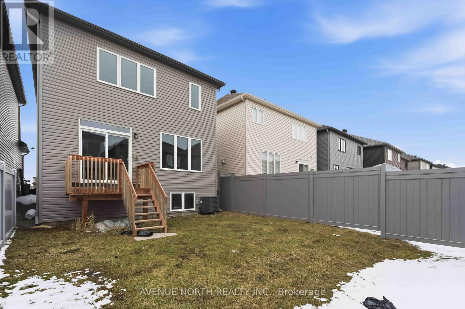 2082 Caltra Crescent