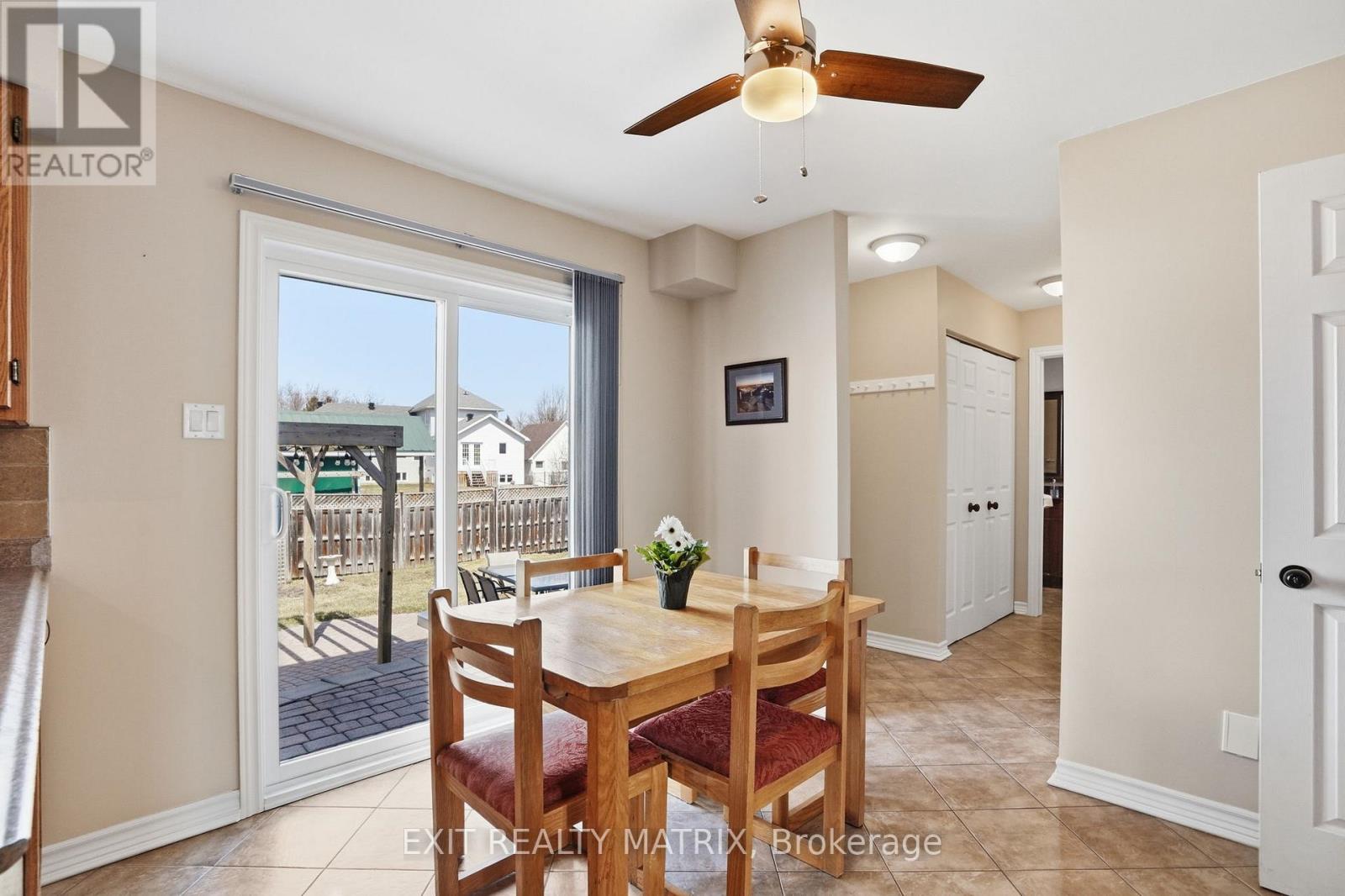 144 Centenaire Street