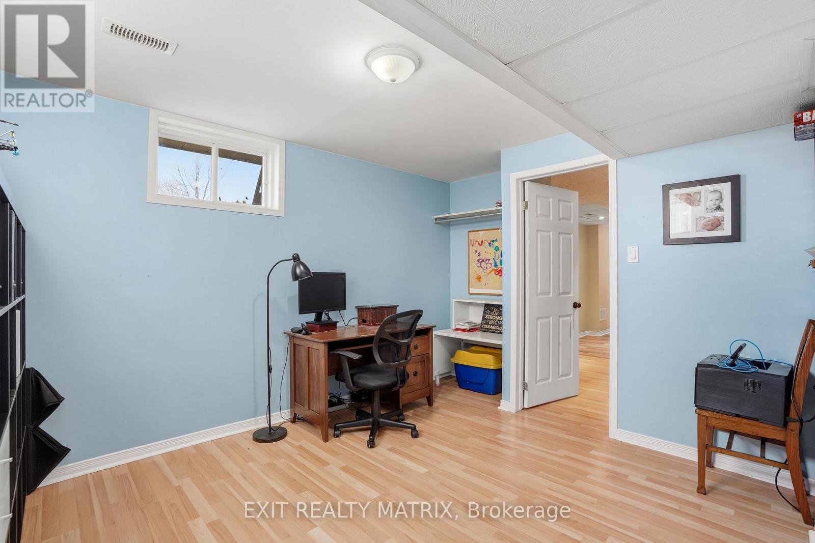 144 Centenaire Street