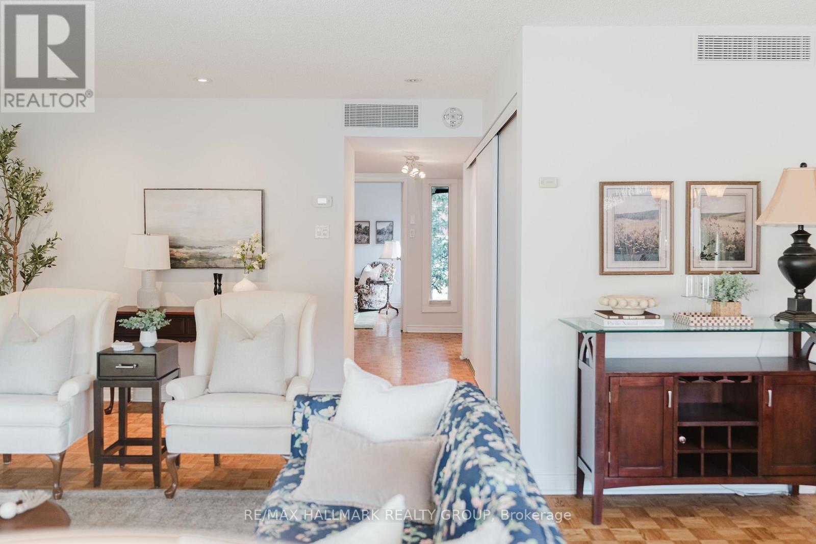 Th2 - 300 Queen Elizabeth Drive