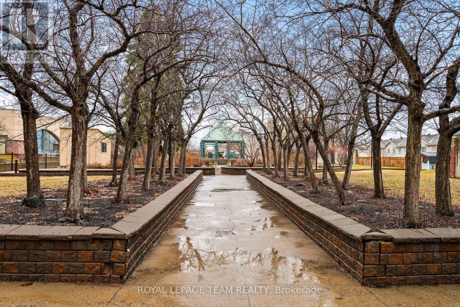 902 - 45 Holland Avenue