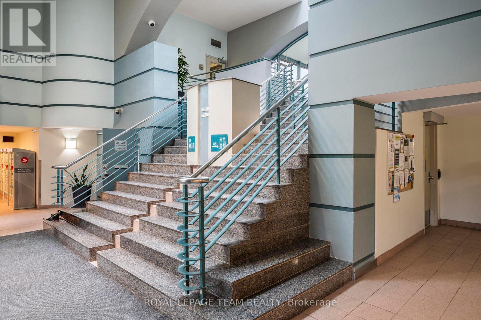 902 - 45 Holland Avenue