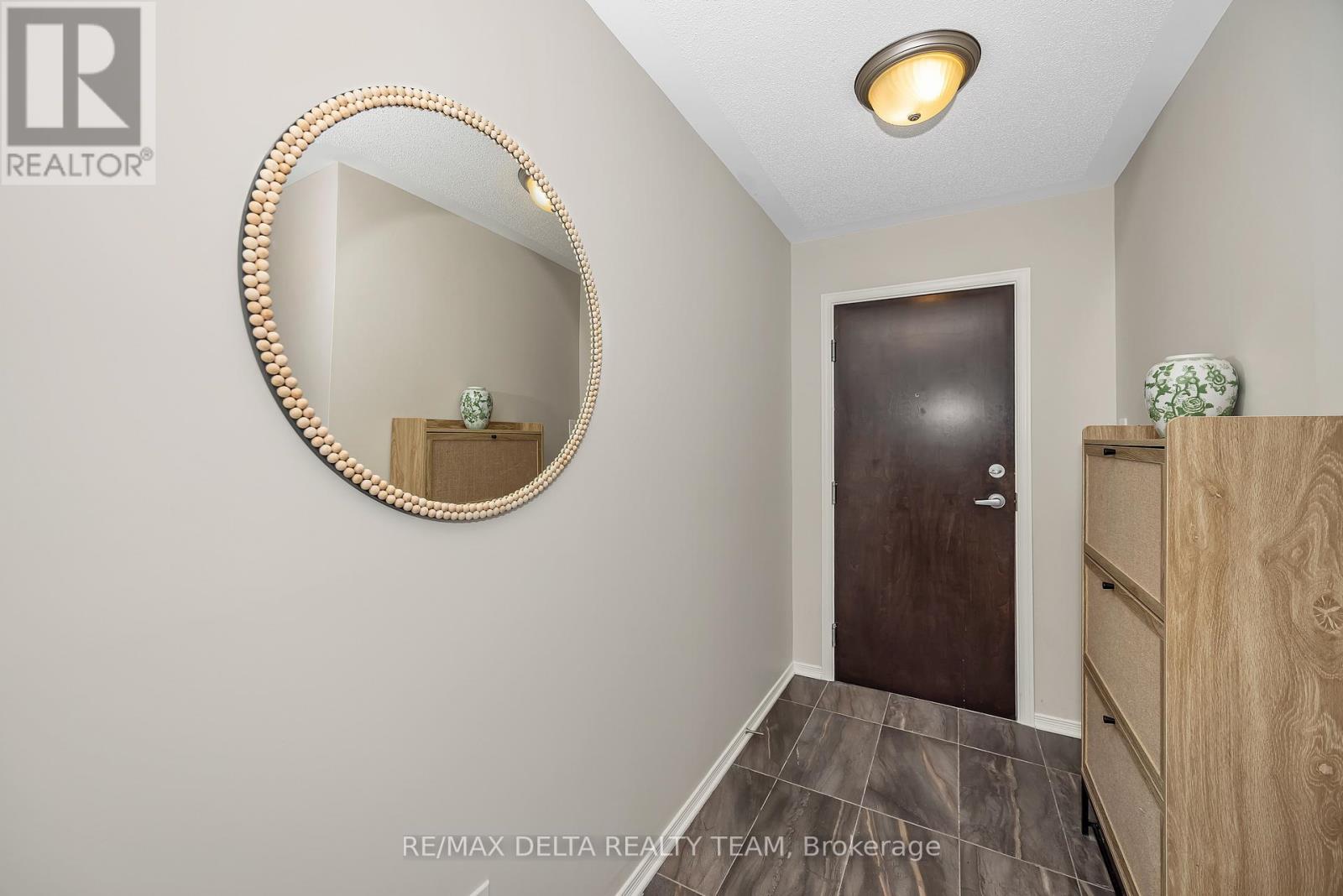 7 - 486 Via Verona Avenue