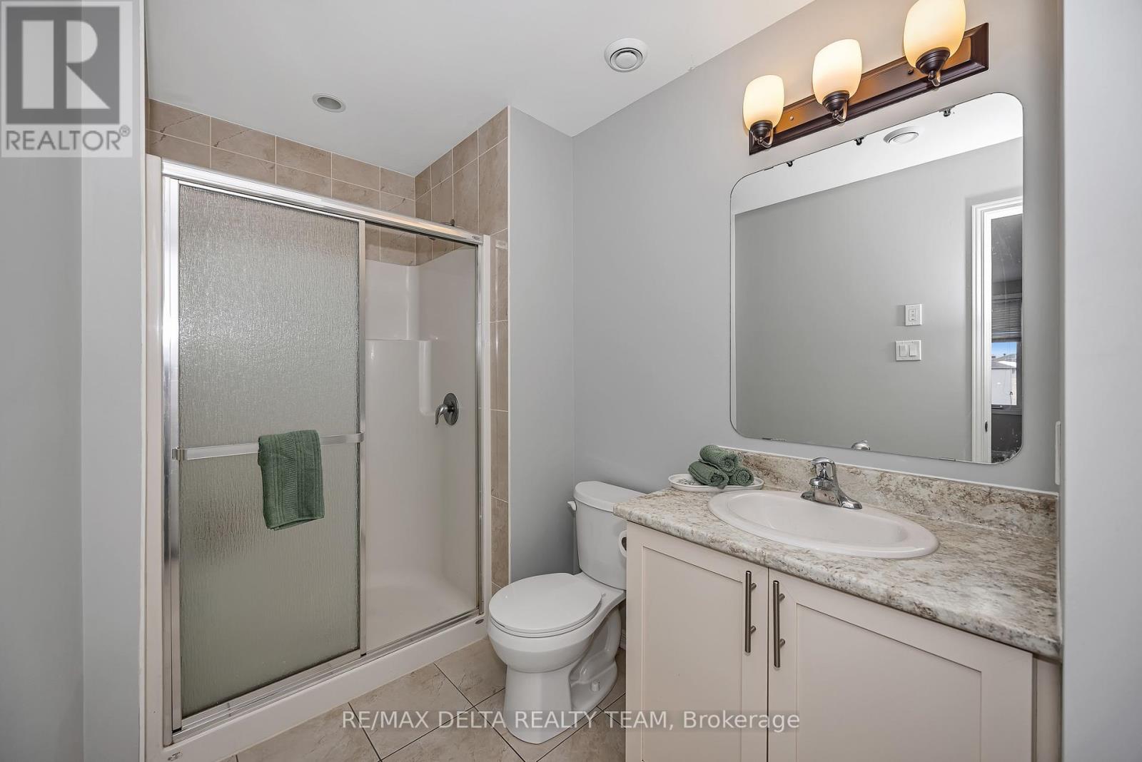 7 - 486 Via Verona Avenue