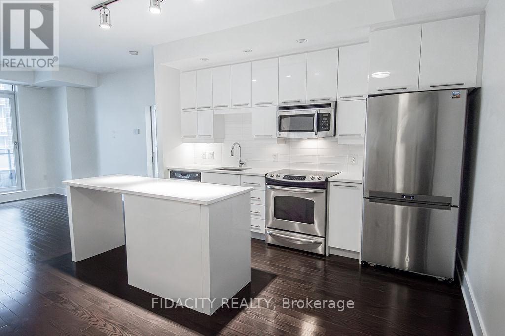 320 - 101 Richmond Road