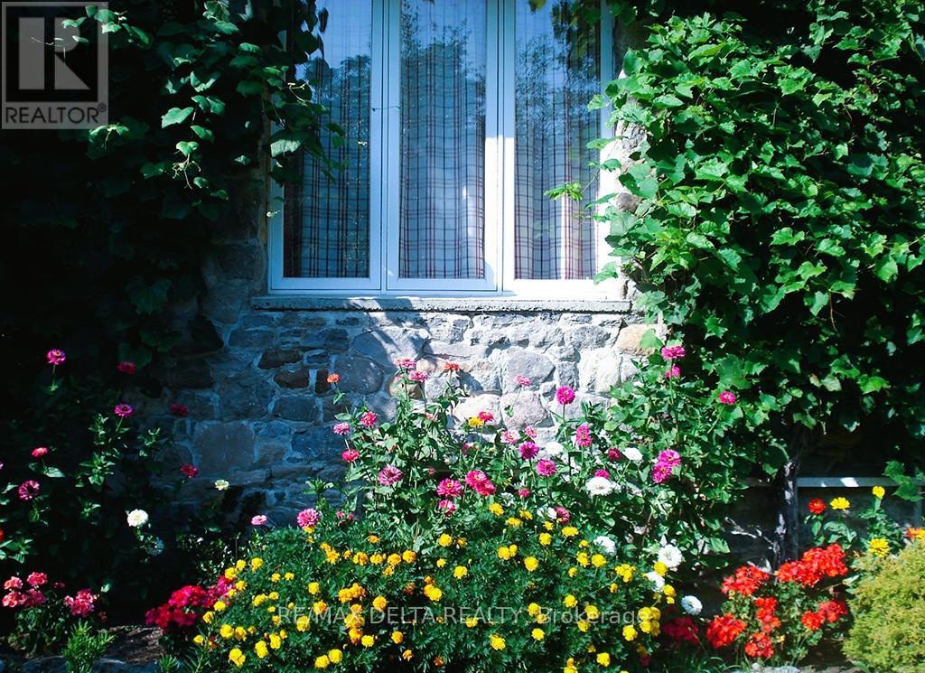 2685 Concession 7 Road