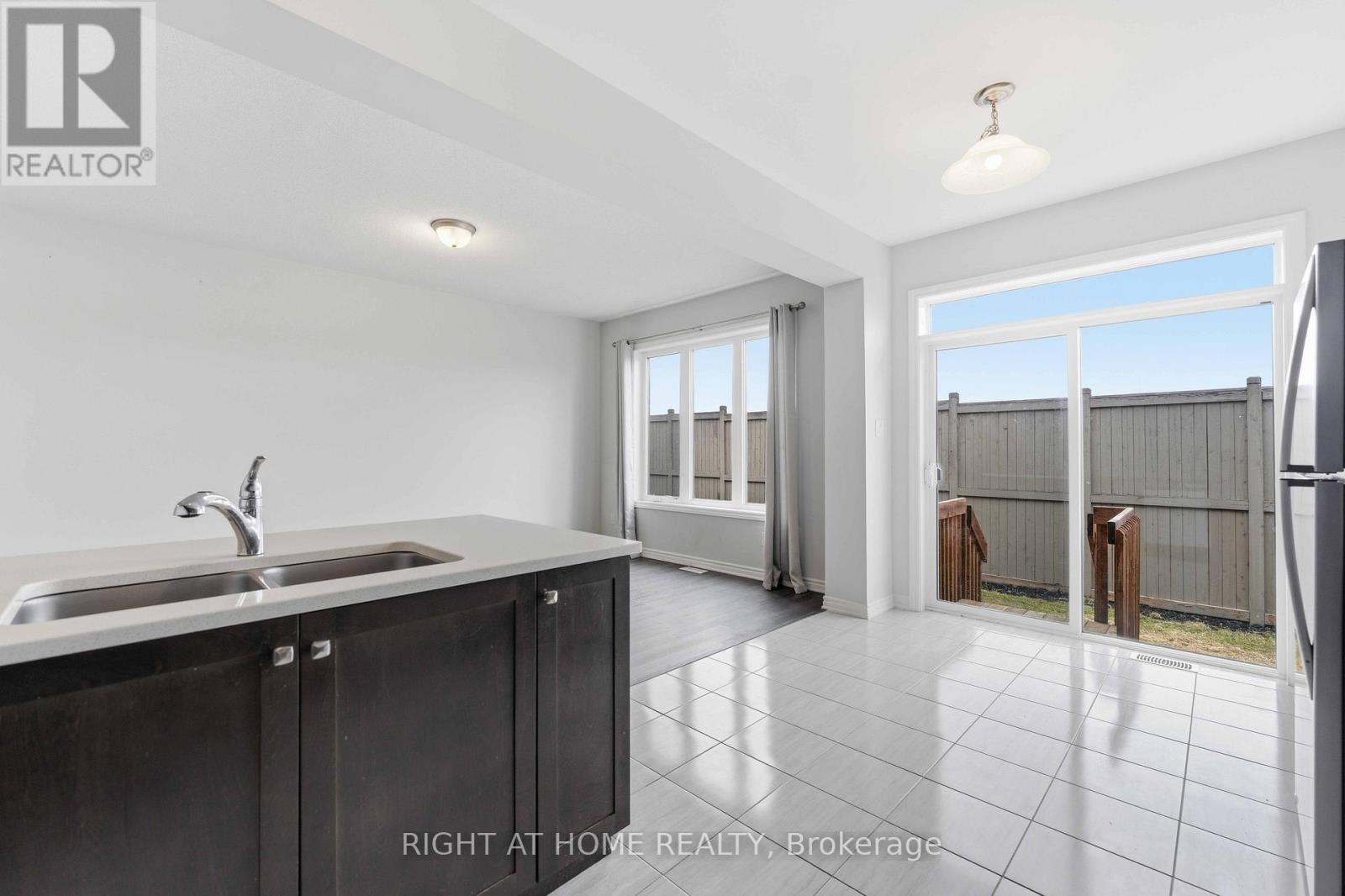 404 Edgevalley Court