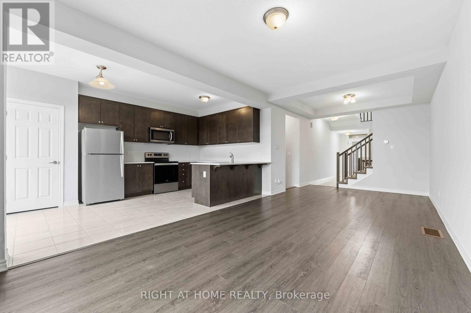 404 Edgevalley Court