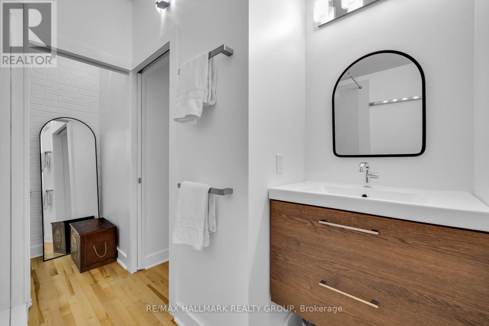 229 Greensway Avenue