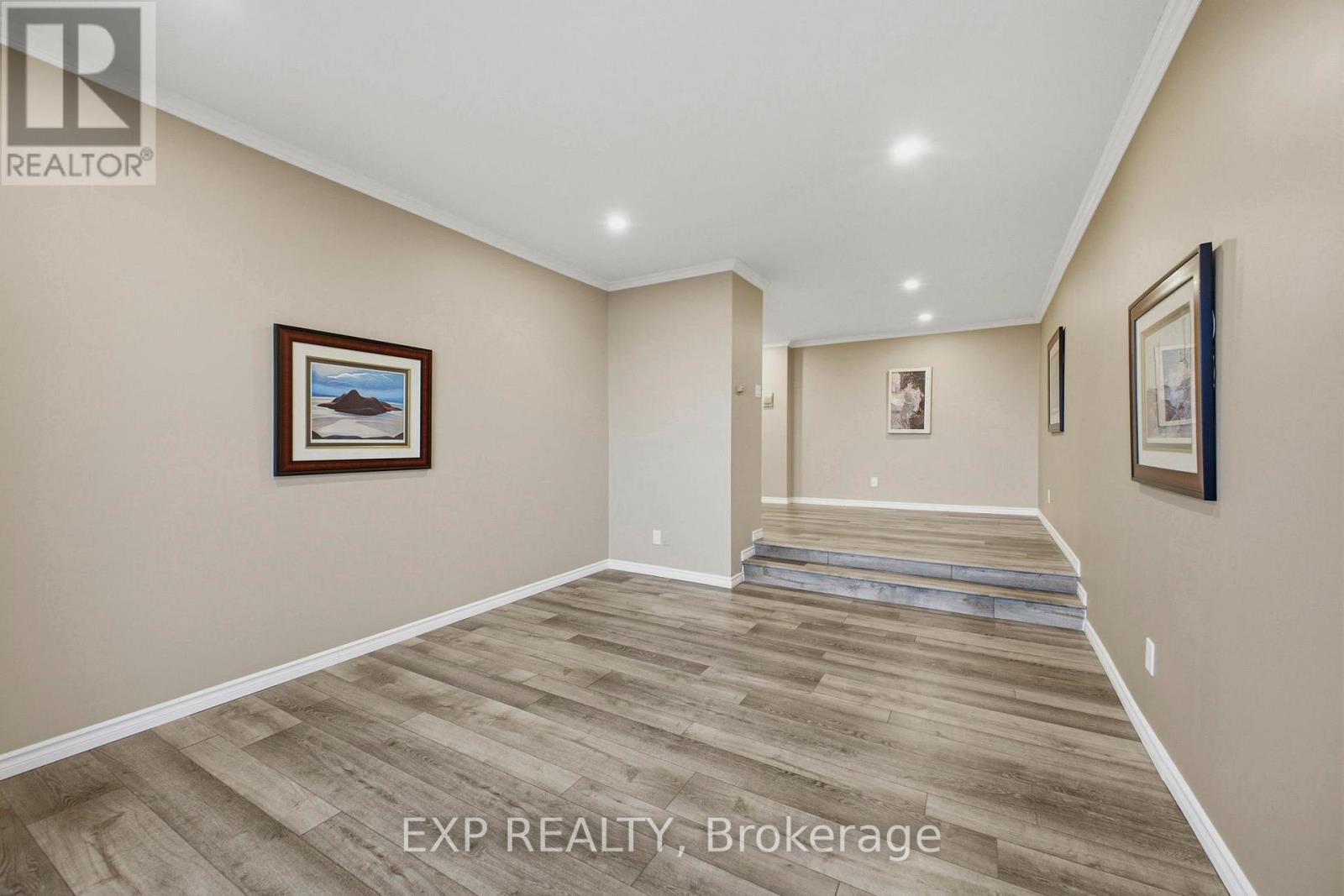 2102 - 415 Greenview Avenue