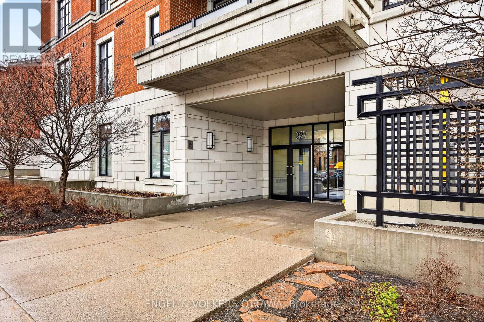 410 - 327 Breezehill Avenue S