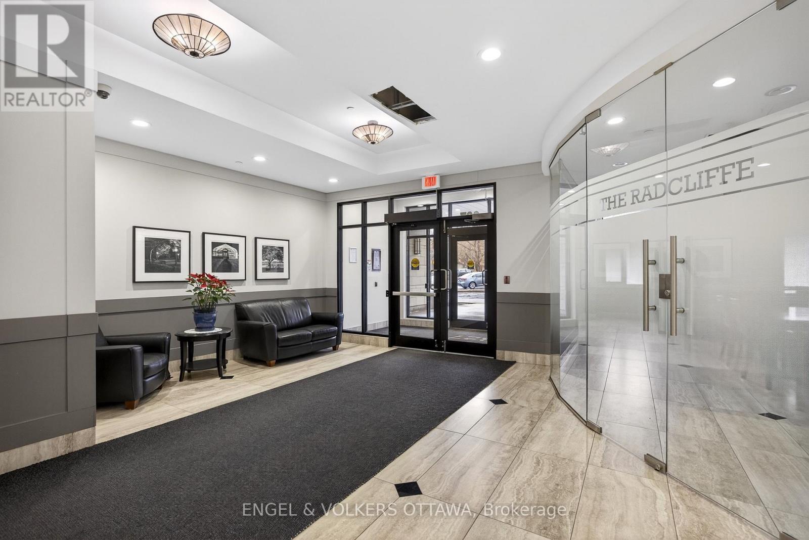 410 - 327 Breezehill Avenue S