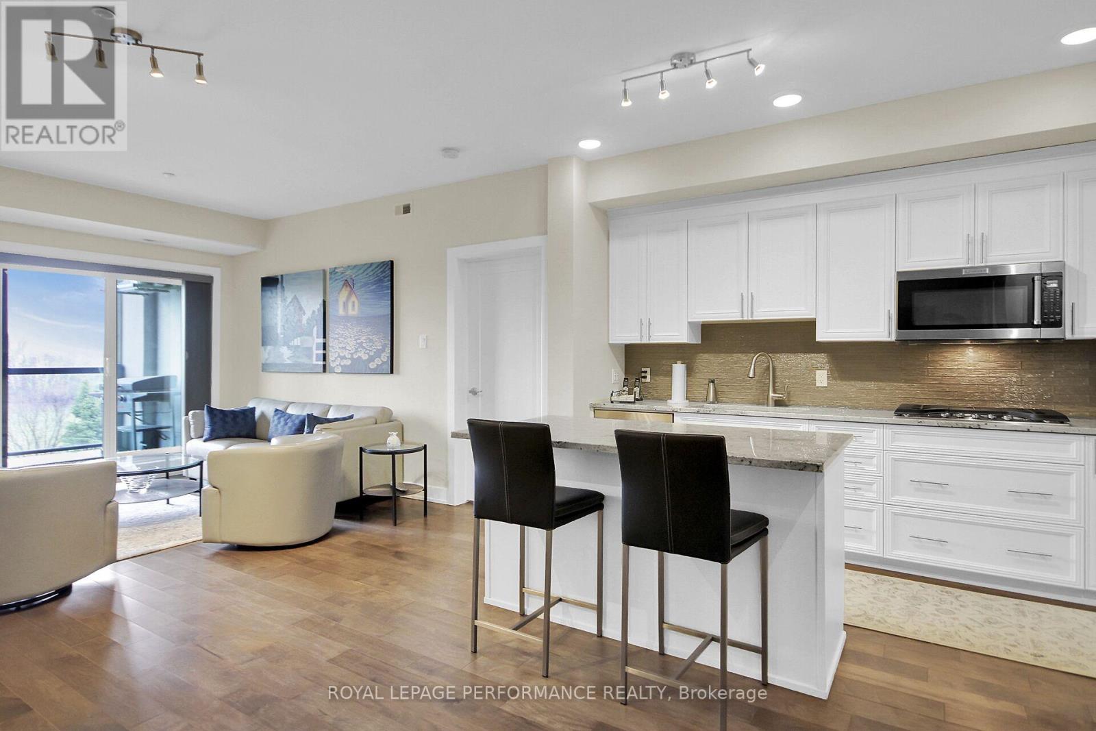 408 - 615 Longfields Drive