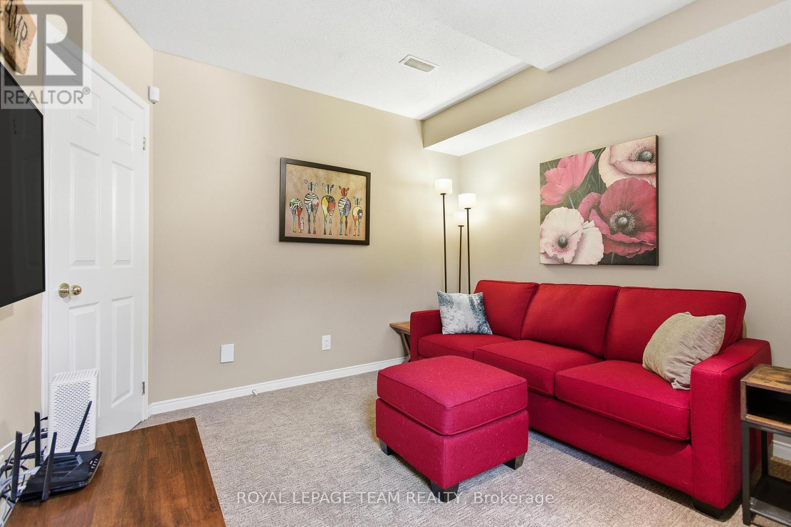 10 Cornerstone Private