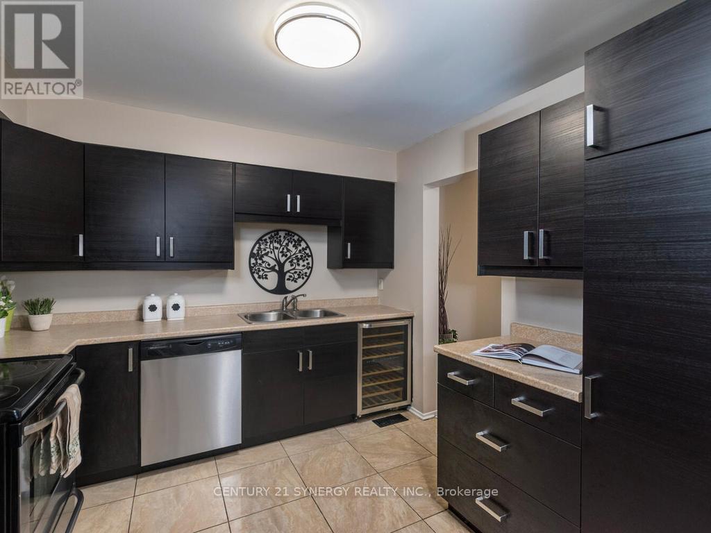 16 - 71 Clarkson Crescent