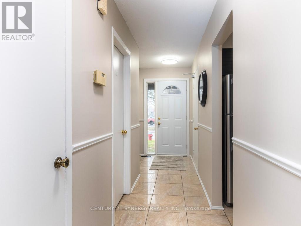 16 - 71 Clarkson Crescent