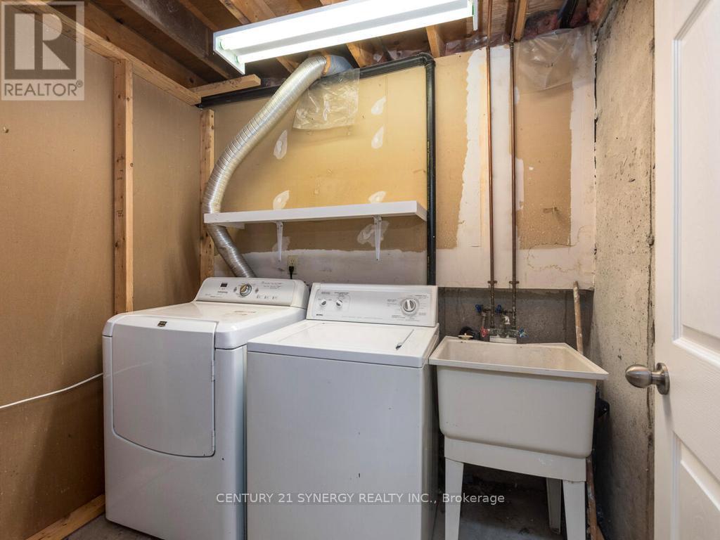 16 - 71 Clarkson Crescent