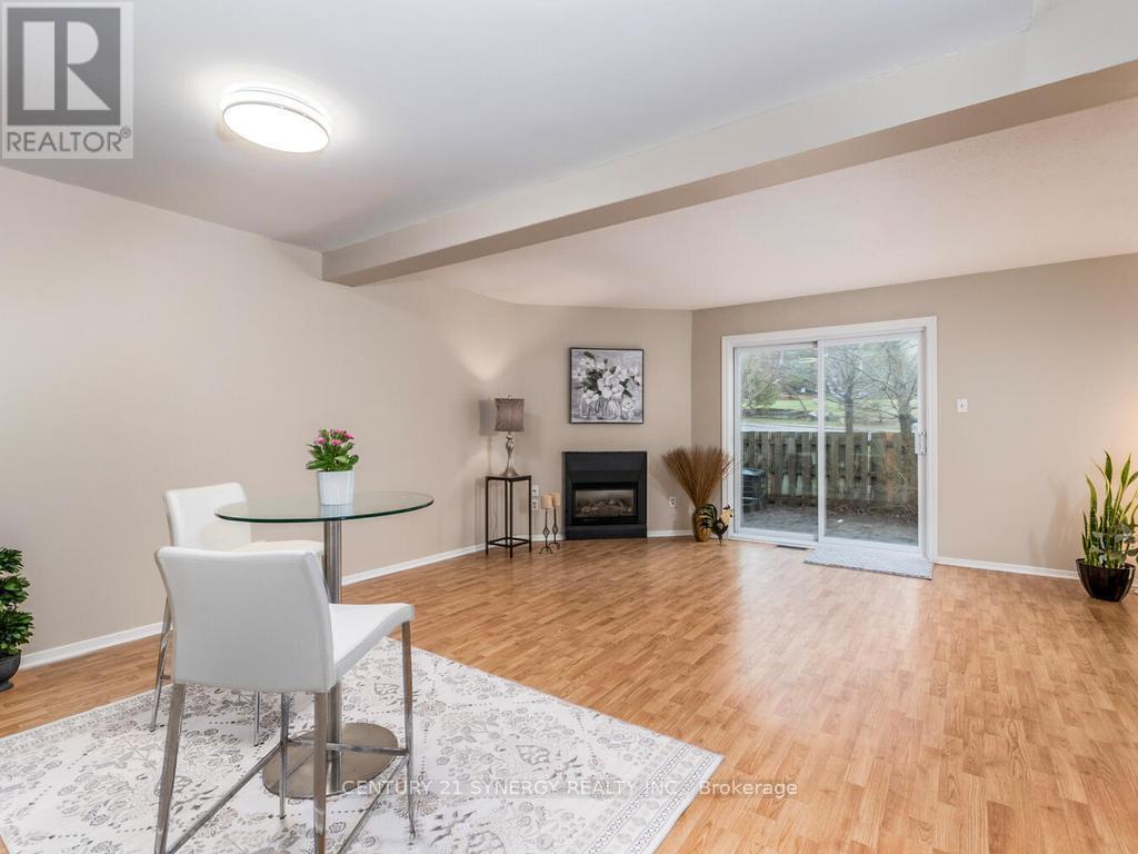 16 - 71 Clarkson Crescent