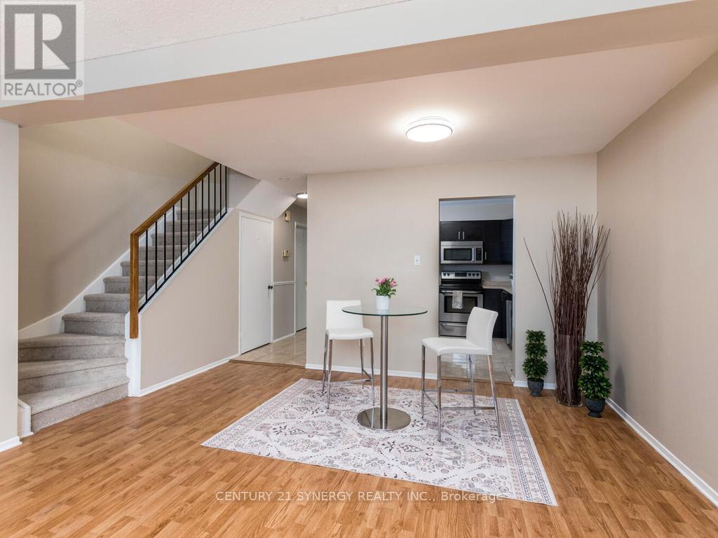 16 - 71 Clarkson Crescent