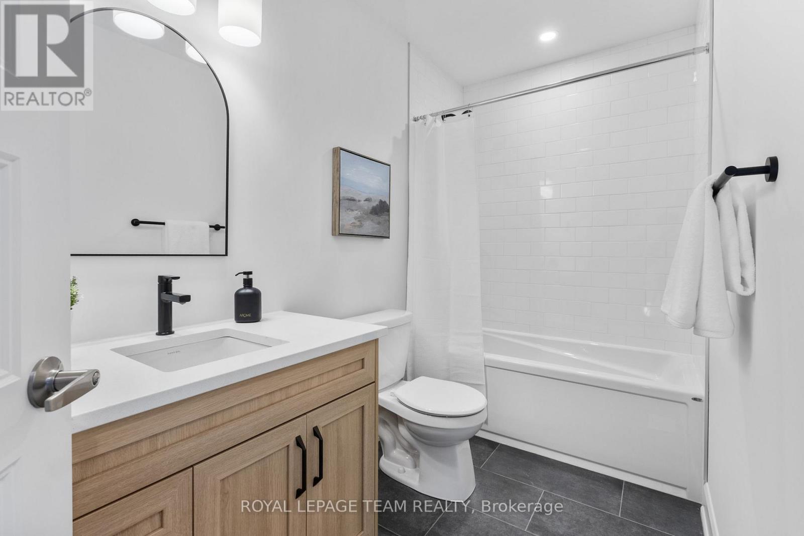 744 Tailslide Private