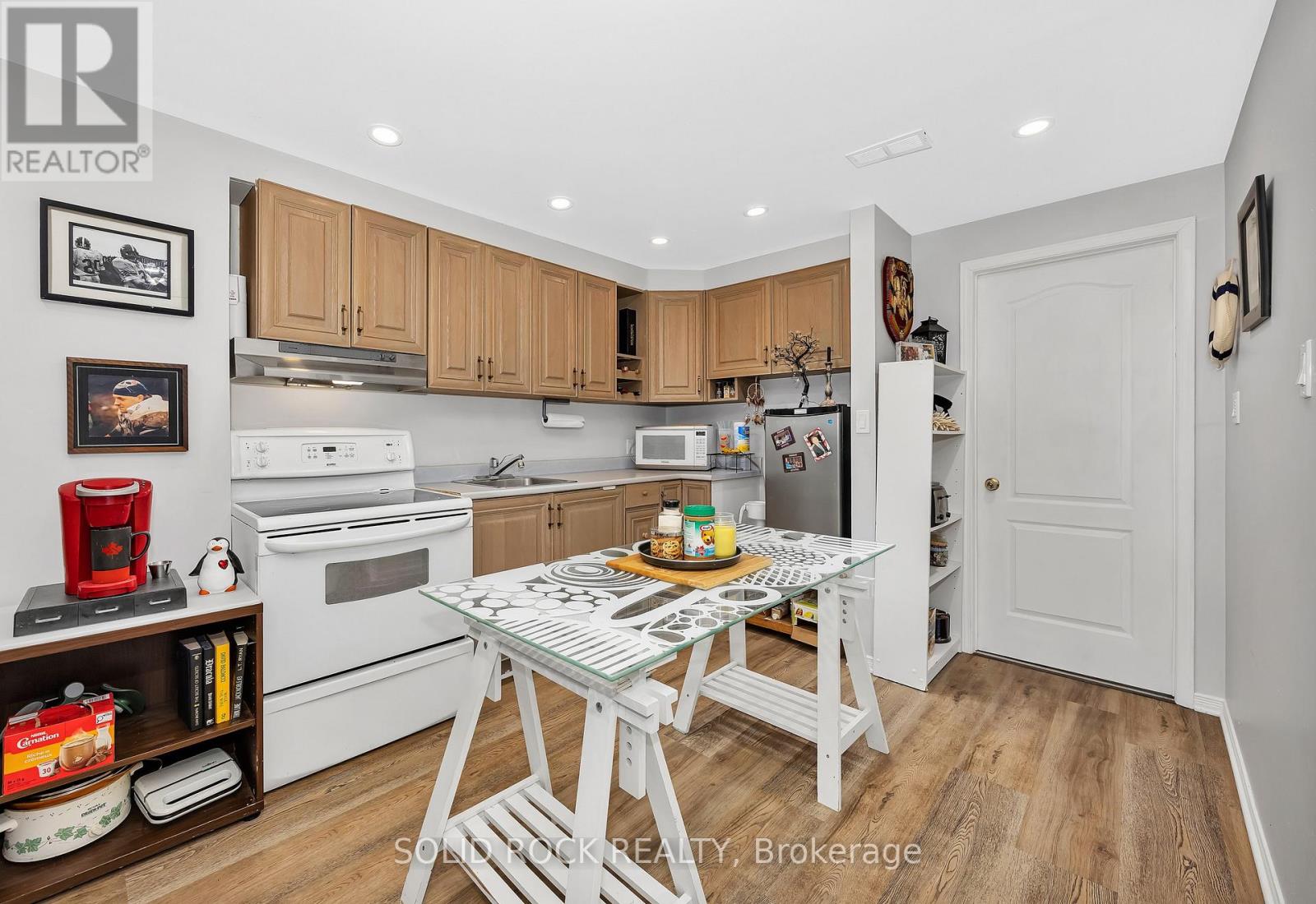 2 Newborough Crescent