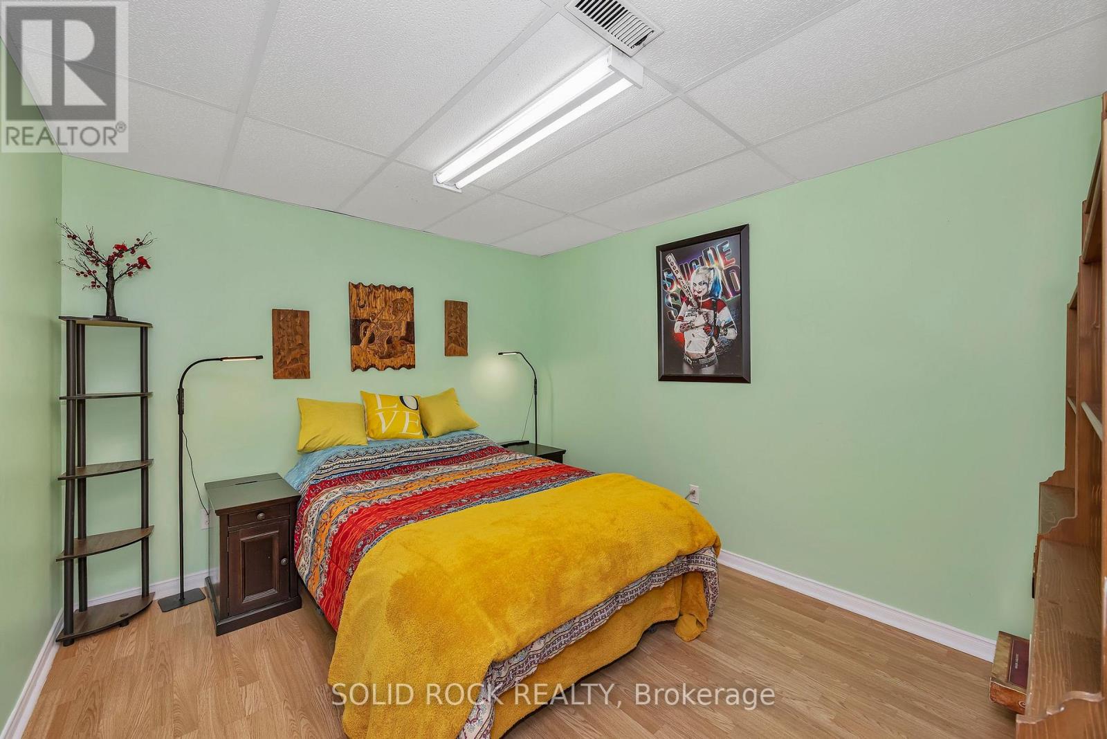 2 Newborough Crescent