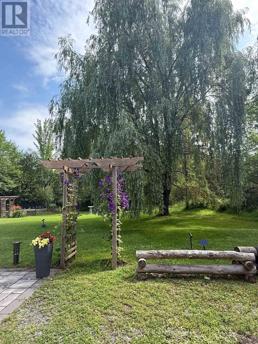 119 Sierra Woods Drive