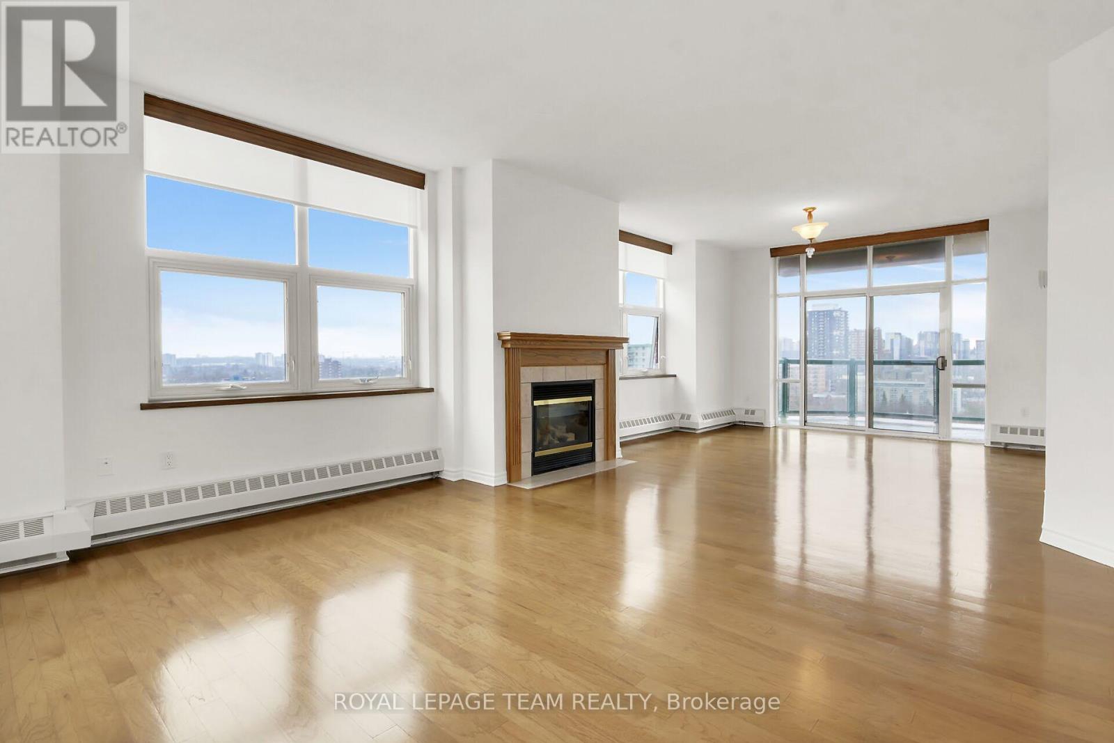 1104 - 131 Wurtemburg Street