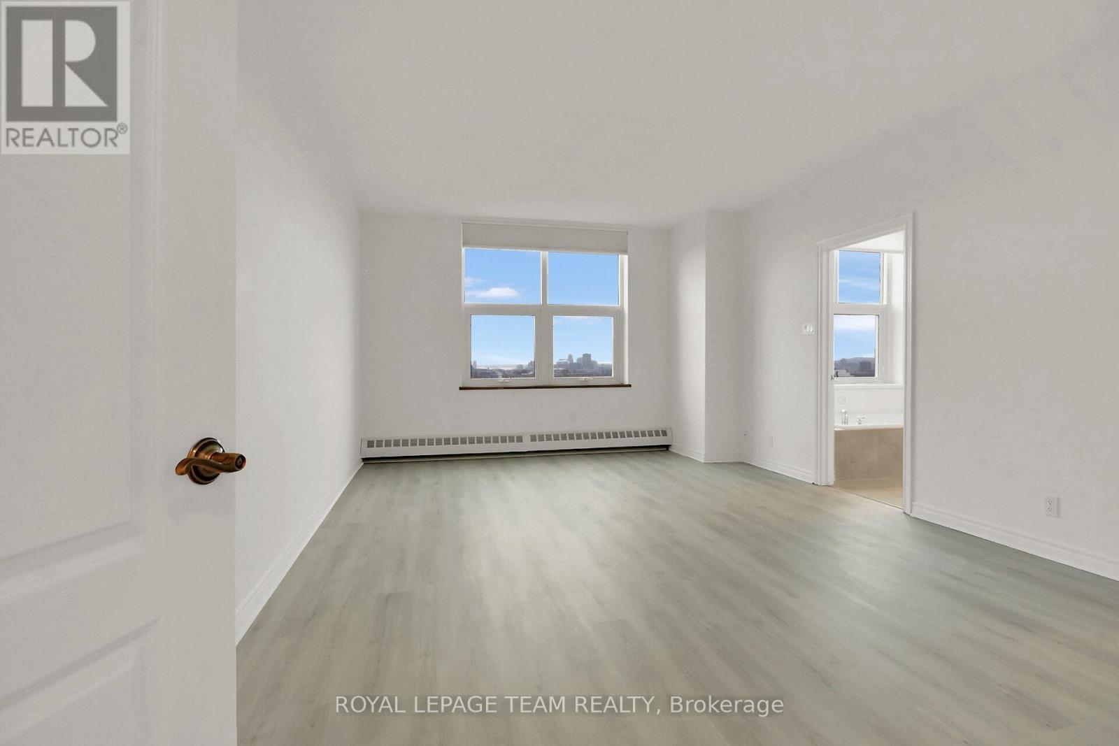 1104 - 131 Wurtemburg Street