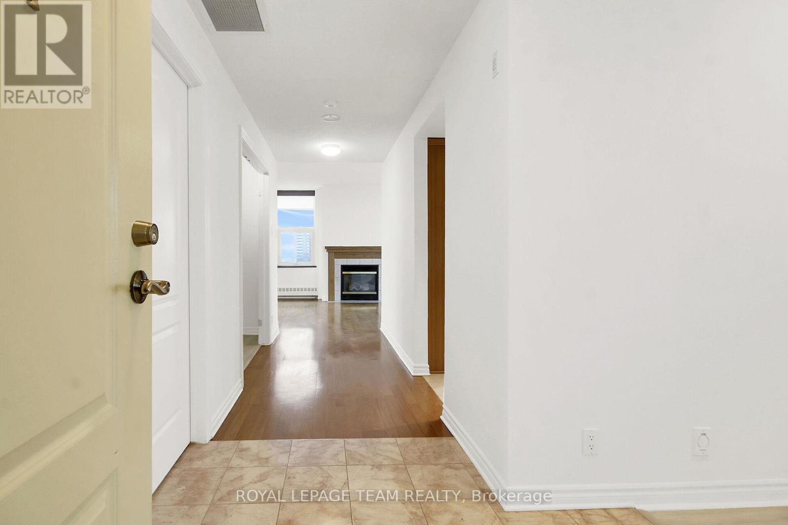 1104 - 131 Wurtemburg Street